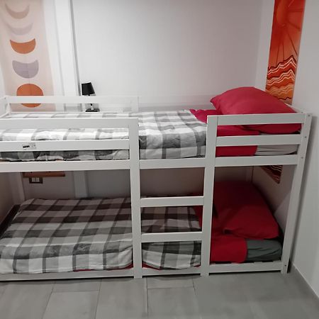 Room In Historical City Centre With Private Bathroom Catania Exterior foto
